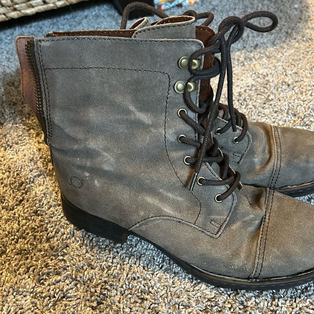 Born boots